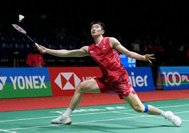 九游体育-齐祖元年启航 欧冠赛场上的战术革新与逆袭传奇